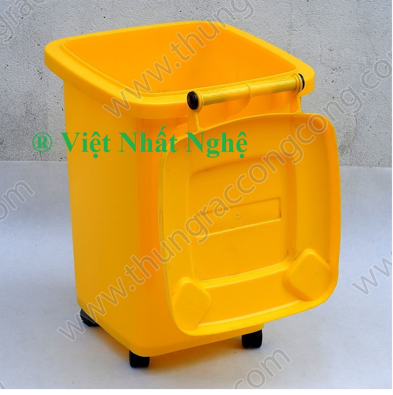 thung-rac-nhua-hdpe-1115-nap-kin-(1).jpg